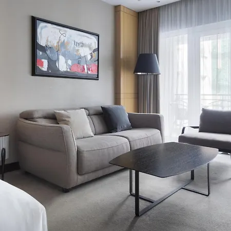 Marriott Hotel 5*