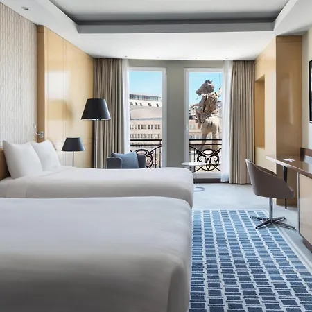 Marriott Hotel 5*