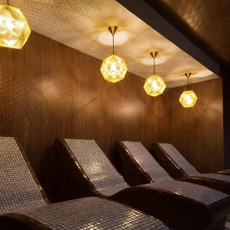 Marriott Hotel 5*